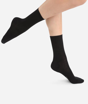 Schwarze Damensocken aus weicher Wolle mit Viskose