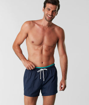 Marineblaue Badeshorts aus schnelltrocknendem Material