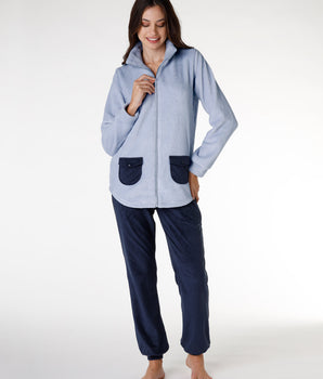 Blaues Loungewear-Set in Felloptik