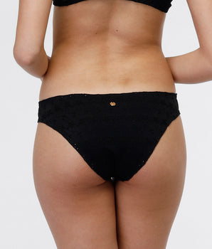 Schwarze Bikinihose mit Spitzen-Overlay und gerüschten Abschlüssen