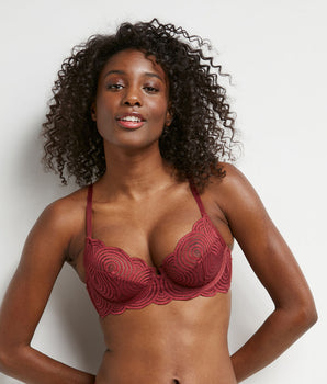 Soutien-gorge emboitant à armatures en dentelle vague rouge Mod de Dim