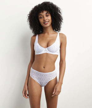 Openwork lace knickers with floral patterns in White Daily Dentelle