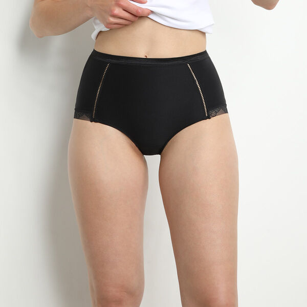 Diam’s Control high rise slimming knickers in black