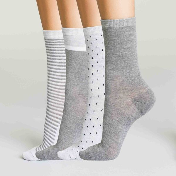 Pack of 5 pairs of women's black ankle socks with coloured markers